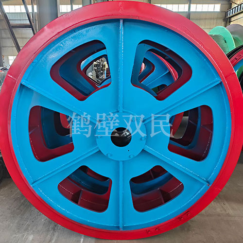 鶴壁市雙民礦山機械有限公司雙槽天輪發貨現場！